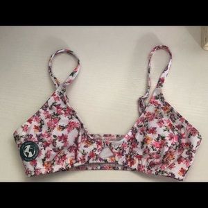 XS Floral bikini top - Aeropostale